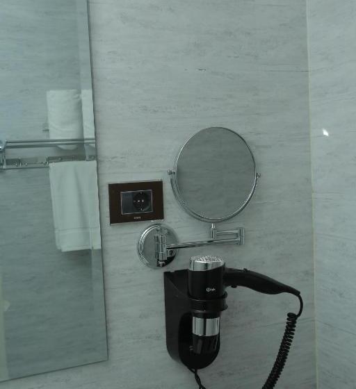 اتاق استاندارد, Lucy Guest House