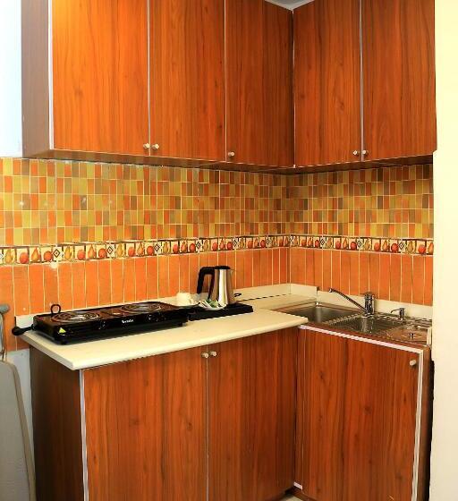 اتاق استاندارد, Lucy Guest House