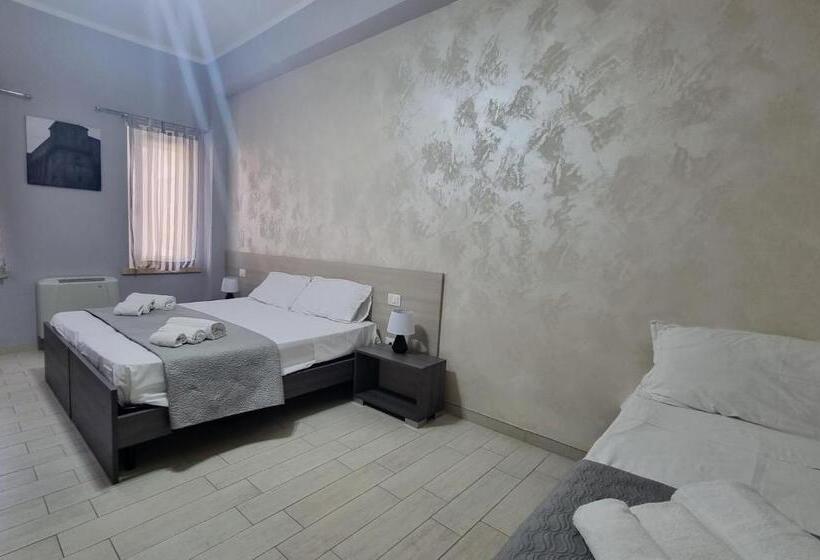 اتاق استاندارد سه نفره, Residenza Atena