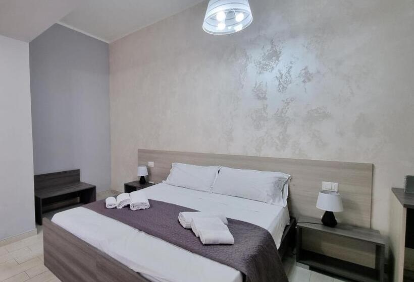 اتاق استاندارد سه نفره, Residenza Atena