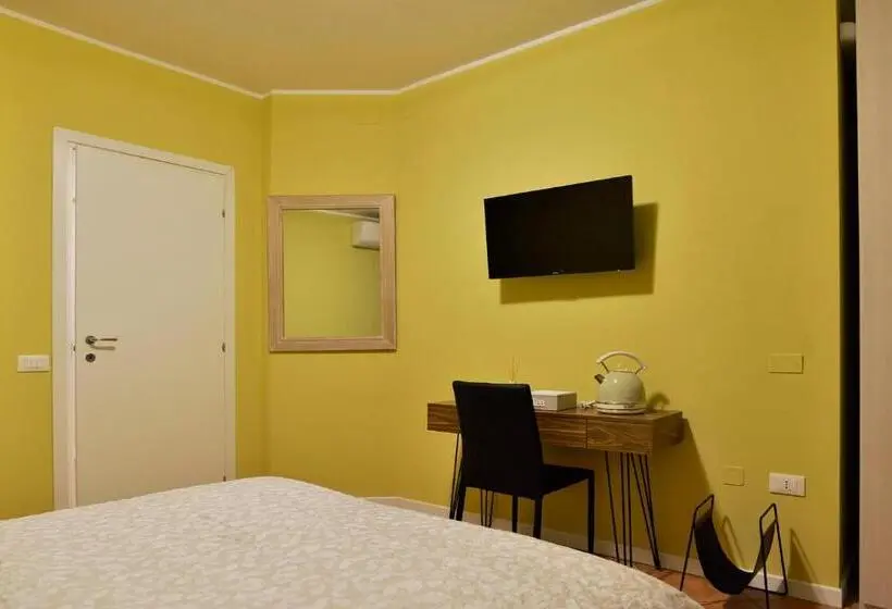 اتاق استاندارد با سرویس بهداشتی مشترک, Room & Breakfast Canalino 21