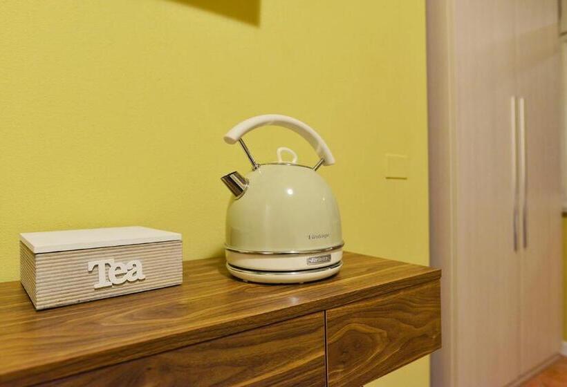 اتاق استاندارد با سرویس بهداشتی مشترک, Room & Breakfast Canalino 21