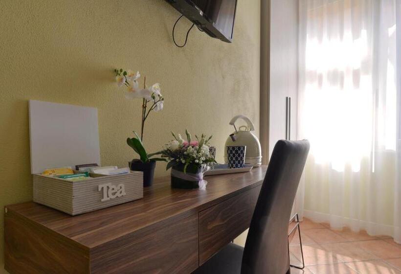 Chambre Standard Salle de Bains Commune, Room & Breakfast Canalino 21