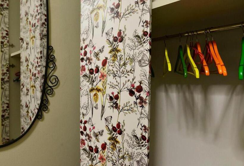 Chambre Standard Individuelle Salle de Bains Commune, Room & Breakfast Canalino 21