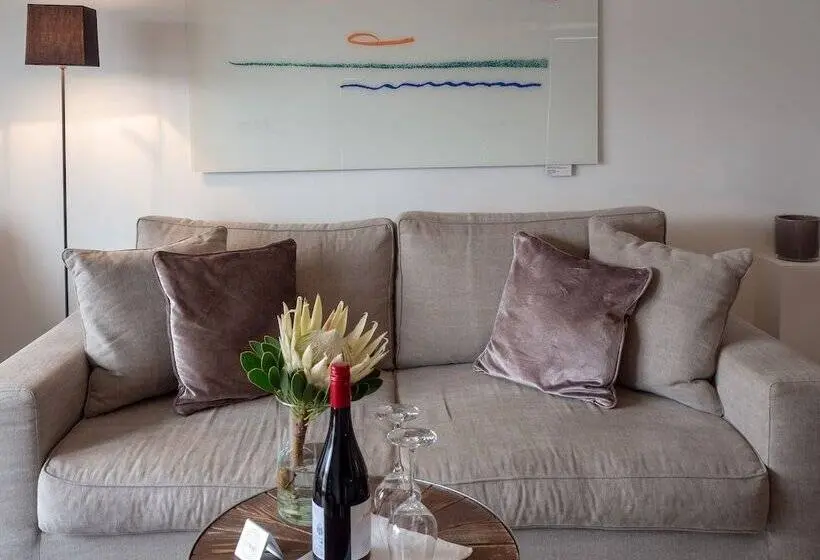 اتاق لوکس با بالکن, Boutique Hotel Villa Monika