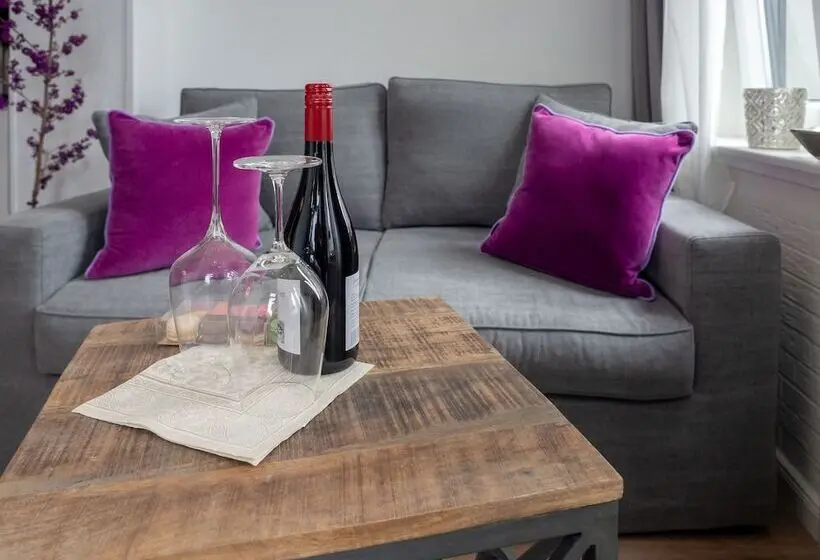 اتاق لوکس, Boutique Hotel Villa Monika