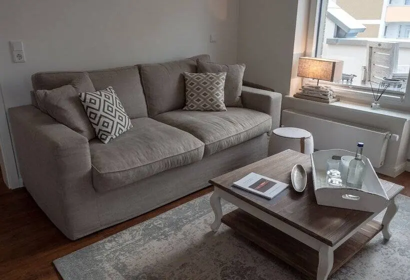 سوئیت با بالکن, Boutique Hotel Villa Monika
