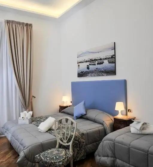 اتاق سه نفره دلوکس با چشم‌انداز دریا, Di Palma Suite