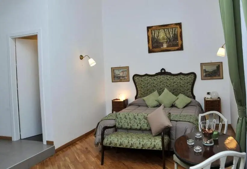 اتاق استاندارد چهار تخته با چشم‌انداز دریا, Di Palma Suite