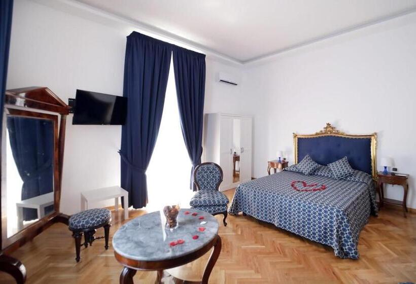 اتاق لوکس چهار تخته, Di Palma Suite