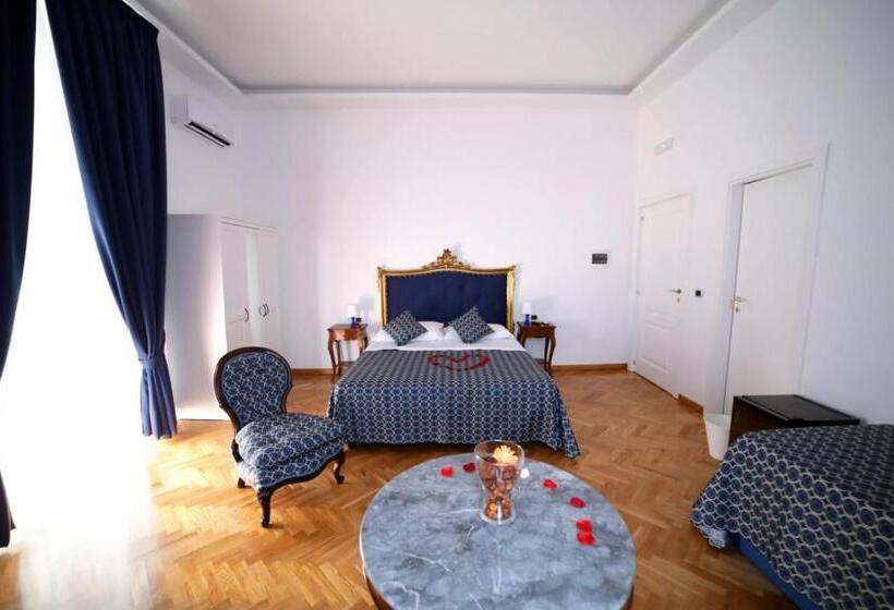 اتاق لوکس چهار تخته, Di Palma Suite