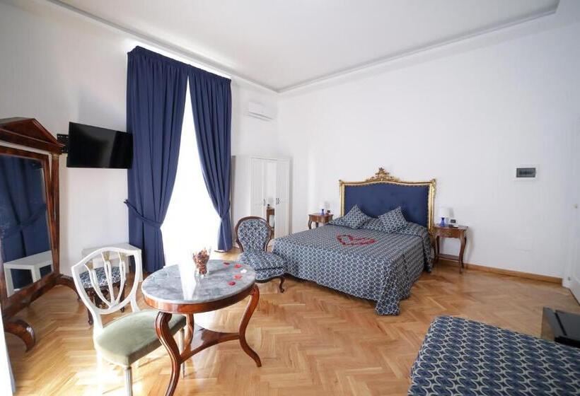 اتاق لوکس چهار تخته, Di Palma Suite