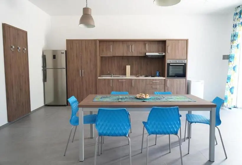 سوئیت راحتی, Tenuta Santa Maria