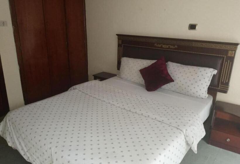 اتاق استاندارد, Lucy Guest House