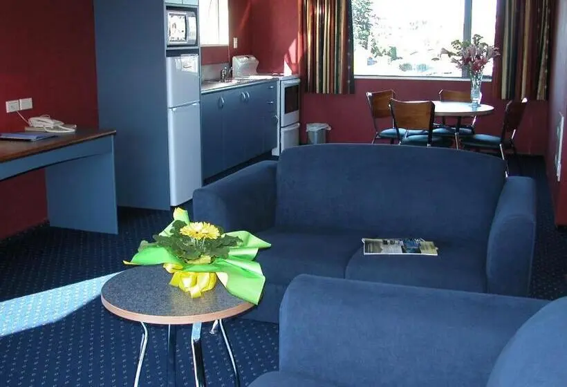 آپارتمان 1 خوابه با بالکن, Bay City Motor Lodge