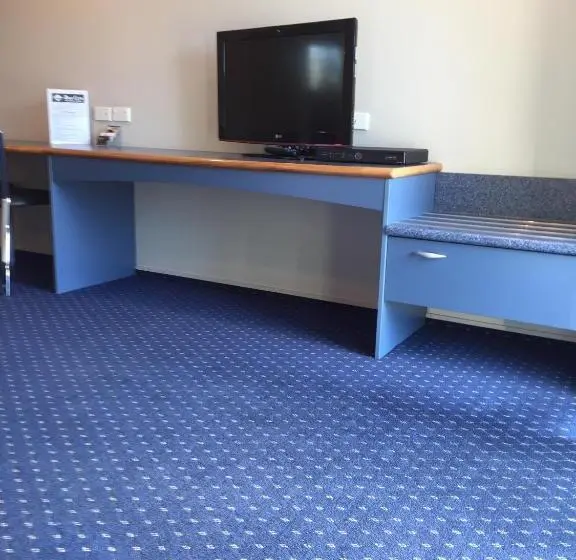 استودیو استاندارد با بالکن, Bay City Motor Lodge