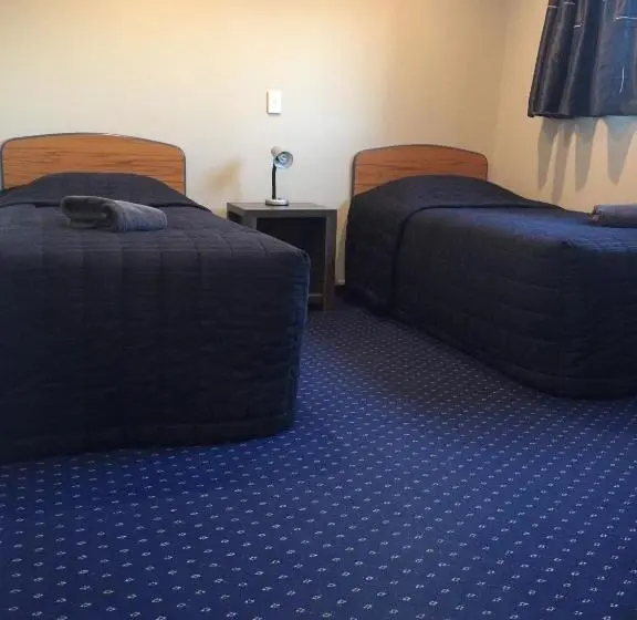 آپارتمان 1 خوابه با بالکن, Bay City Motor Lodge