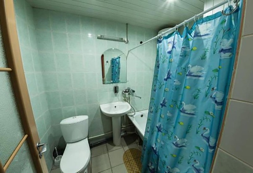 스탠다드 룸, Tysacha I Odna Noch