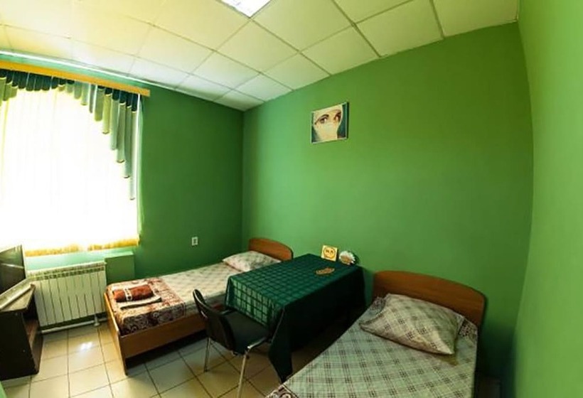 스탠다드 룸, Tysacha I Odna Noch