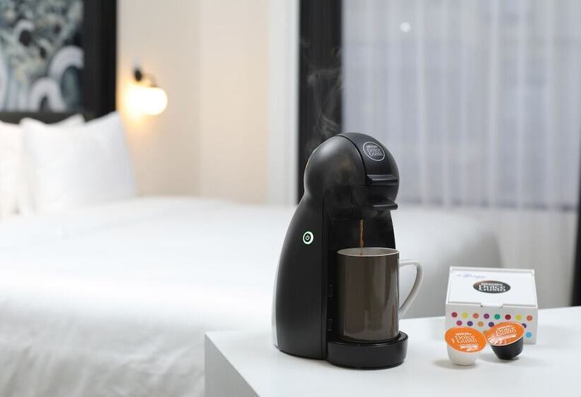 Студия Стандарт, De Braga, Artotel Curated