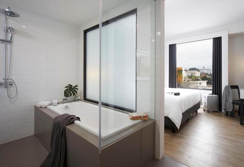 Люкс, De Braga, Artotel Curated