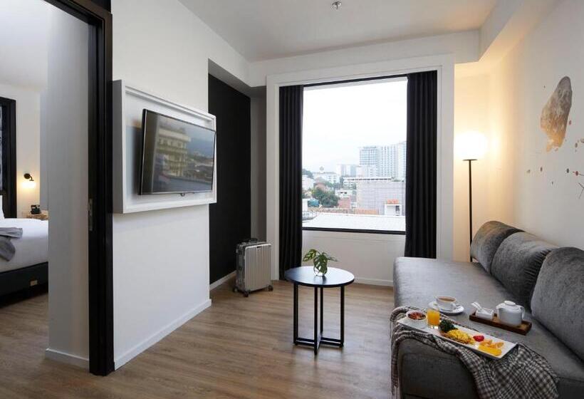 Люкс, De Braga, Artotel Curated