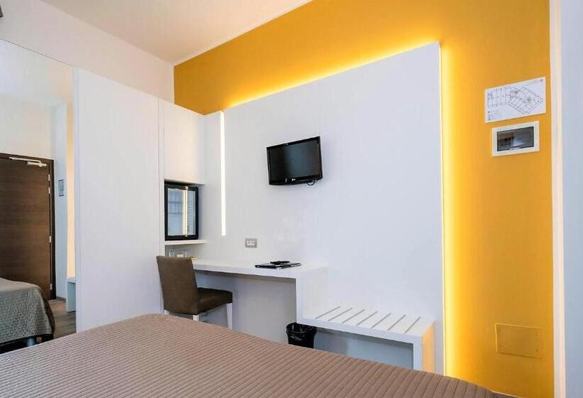 اتاق استاندارد با بالکن, Giulietta Romeo