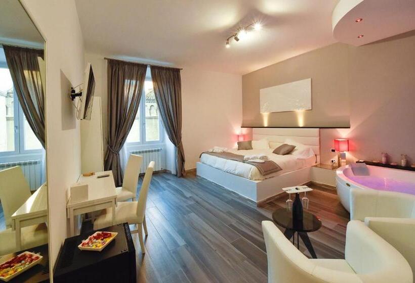 סוויטה עם ג'קוזי, Le Stanze Di Elisa