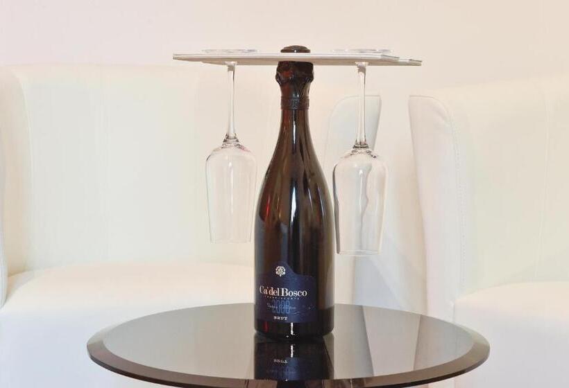 סוויטה עם ג'קוזי, Le Stanze Di Elisa