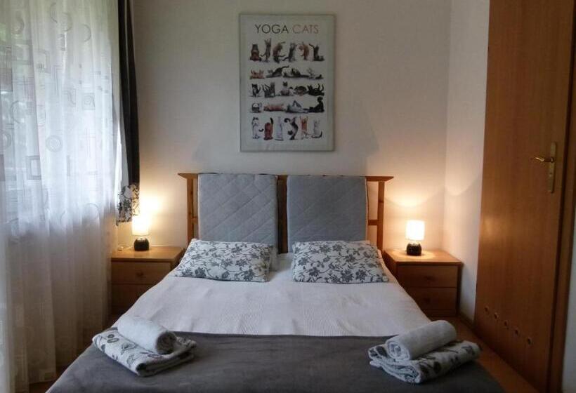 テラス付きスタンダードルーム, Willa Krystyna