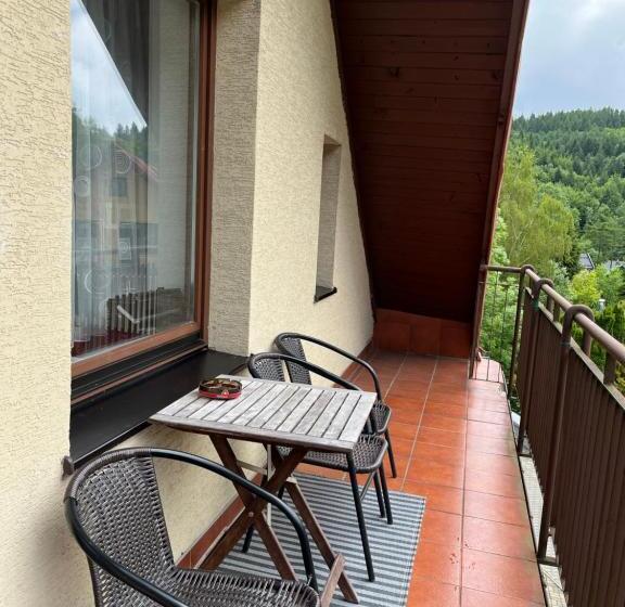 バルコニー付きスタンダードトリプルルーム, Willa Krystyna