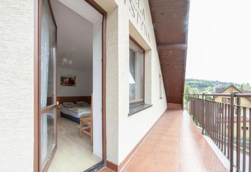 バルコニー付きスタンダードトリプルルーム, Willa Krystyna