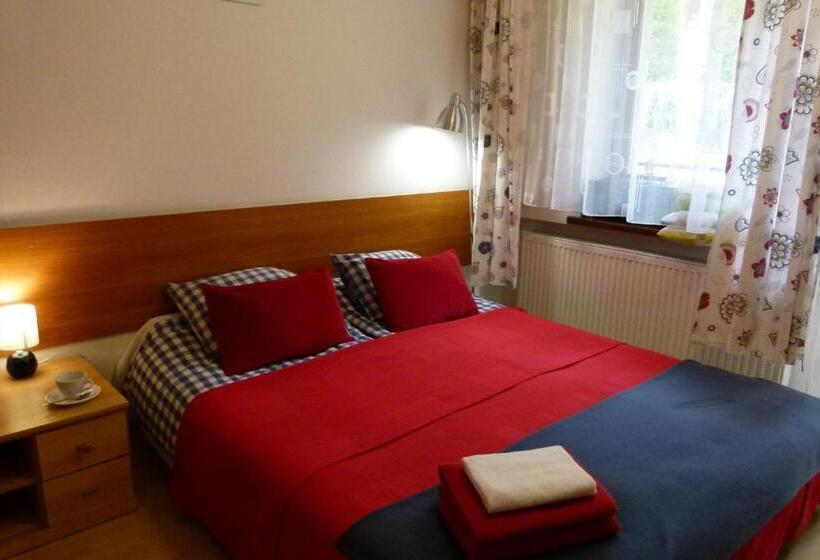 ガーデンビュースタンダードルーム, Willa Krystyna