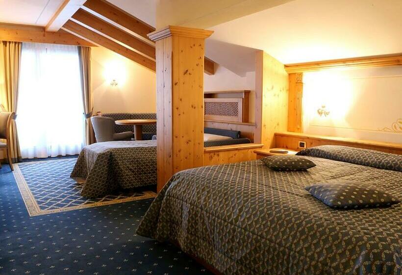 סוויטת ג'וניור עם מרפסת, Belvedere Srl