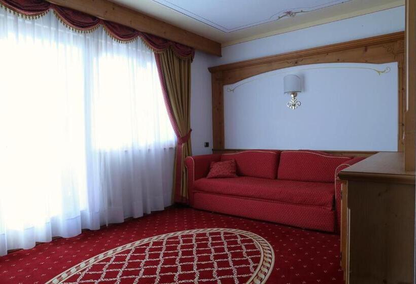 סוויטת ג'וניור עם מרפסת, Belvedere Srl