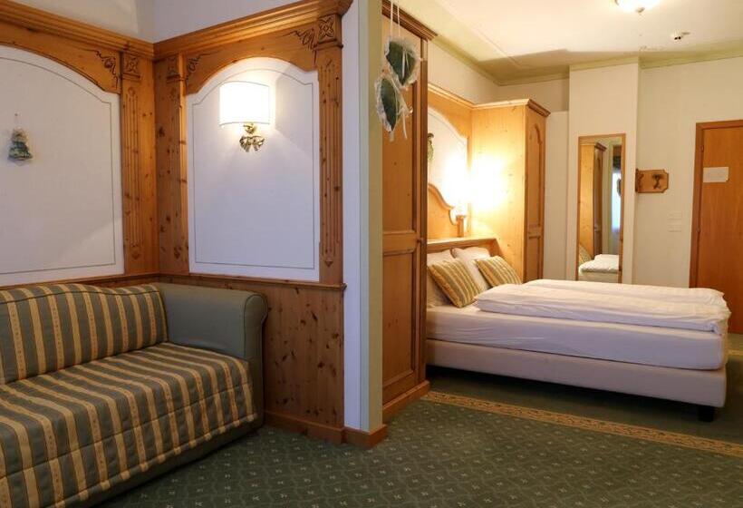 חדר משפתחתי סופריור, Belvedere Srl