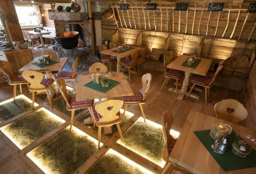 غرفة قياسية مزوَّدة بتراس, Gröbl Alm