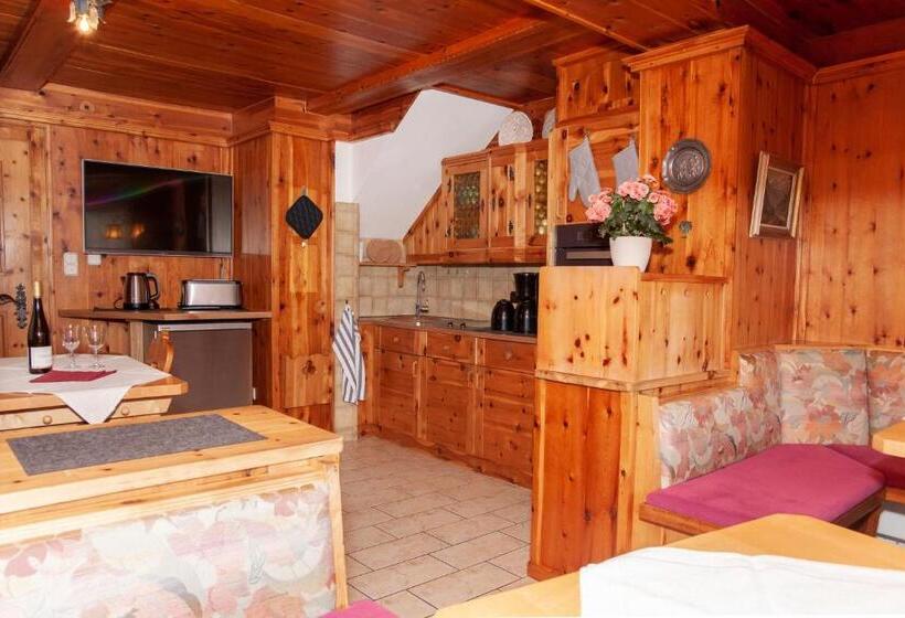 منزل غرفة نوم واحدة, Gröbl Alm