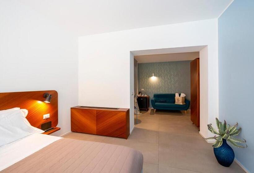 Полулюкс, Le Stanze Del Lago Suites & Pool