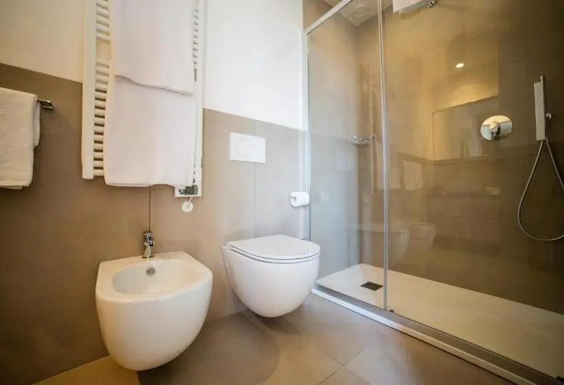 سوییت جونیور, Le Stanze Del Lago Suites & Pool