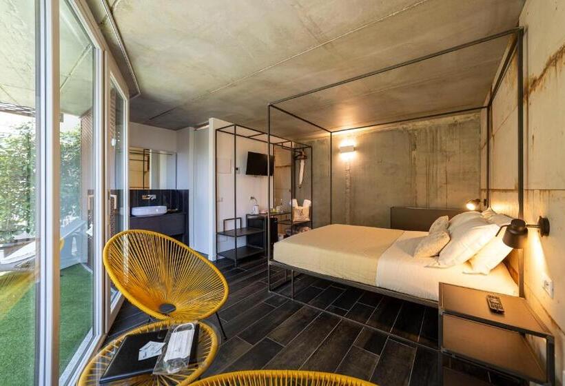 Номер Стандарт Вид на Бассейн, Le Stanze Del Lago Suites & Pool