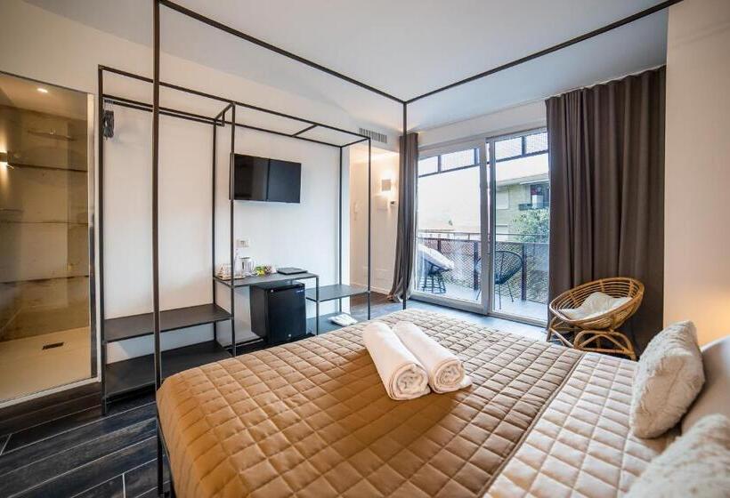 Номер Стандарт Вид на Бассейн, Le Stanze Del Lago Suites & Pool