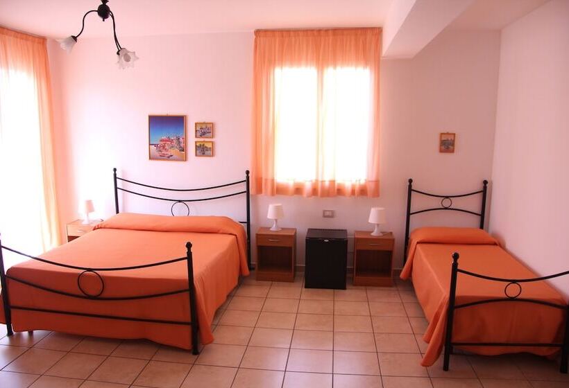 غرفة قياسية ثلاثية, Bed & Breakfast Fragolina