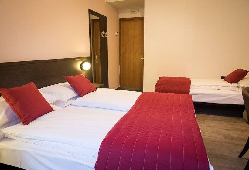 غرفة قياسية ثلاثية, La Ruota