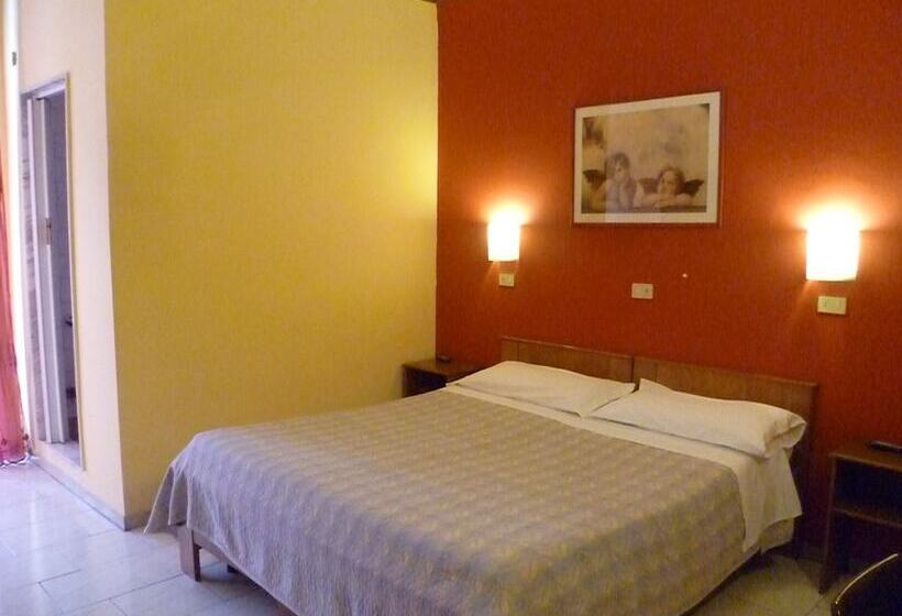 חדר סטנדרט לארבעה, Pensione Romeo