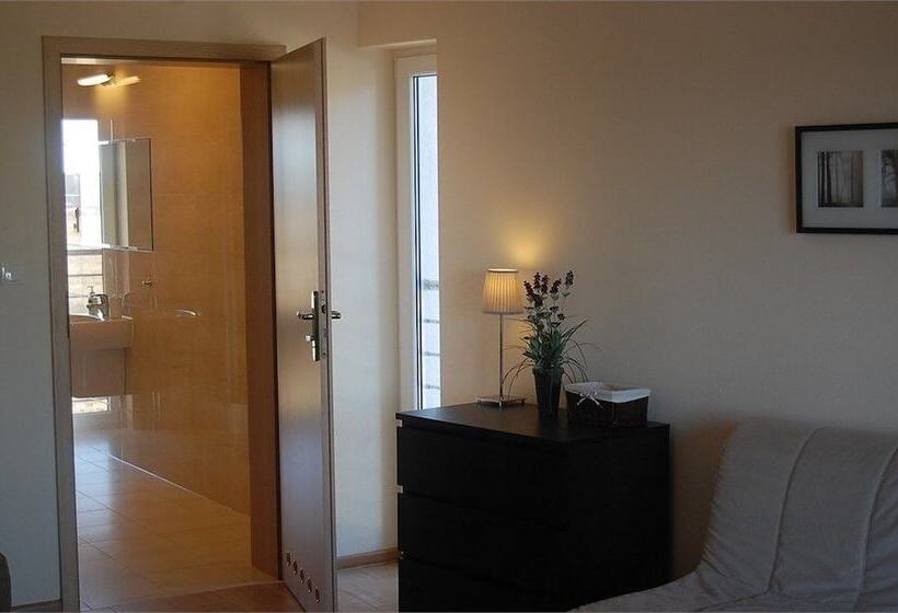 اتاق استاندارد سه نفره, Willa Pod Cyprysami