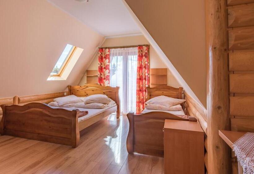 اتاق استاندارد سه نفره, Leśny Dwór