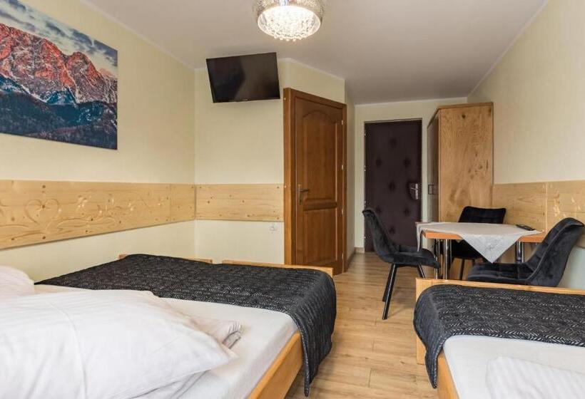 اتاق استاندارد چهار تخته, Leśny Dwór