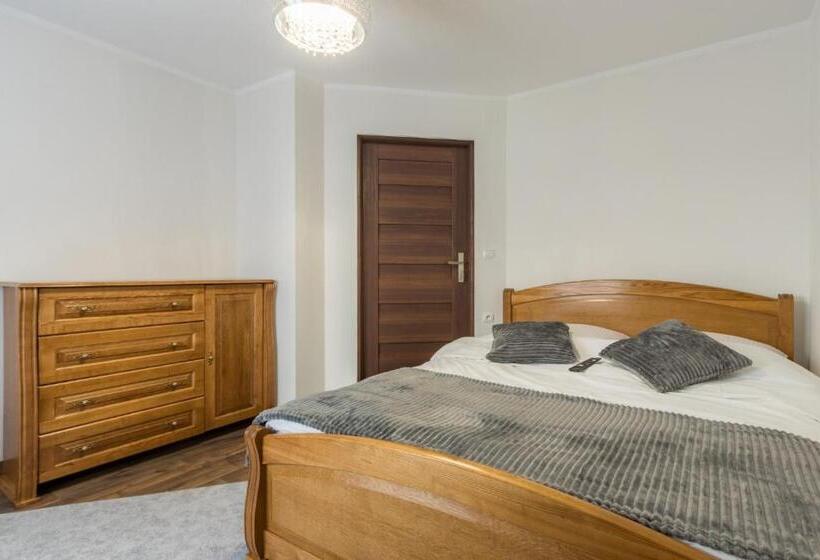 آپارتمان 3 خوابه, Leśny Dwór