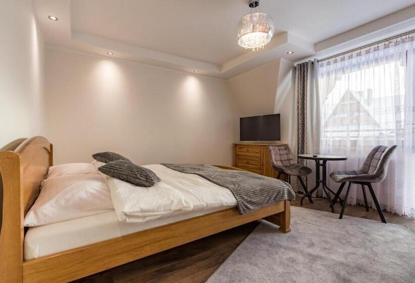 آپارتمان 3 خوابه, Leśny Dwór